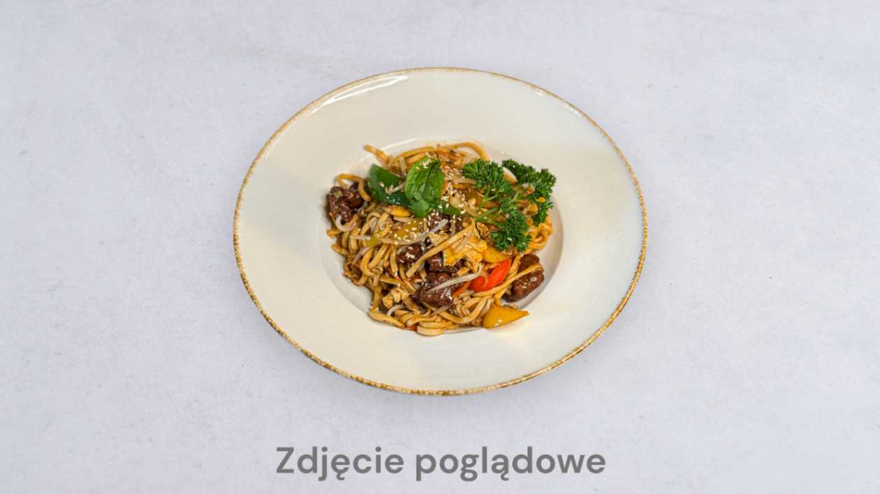 Stir-fried Noodles with Beef
