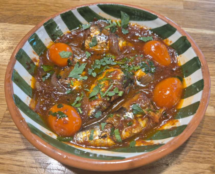 Sardines with tomatoes