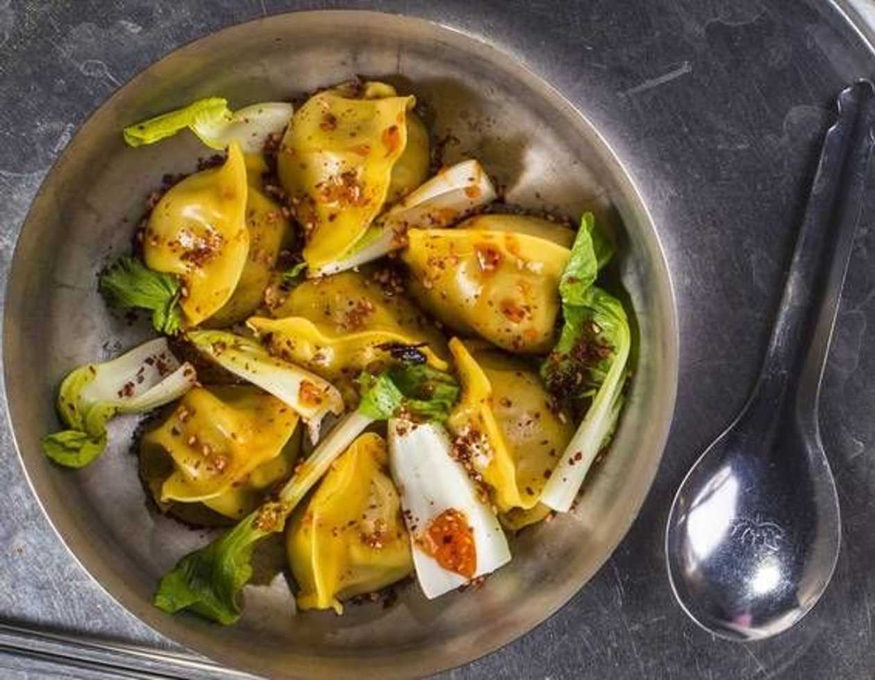 Jiaozi Chicken Hoisin with Pak Choi (10 pcs)