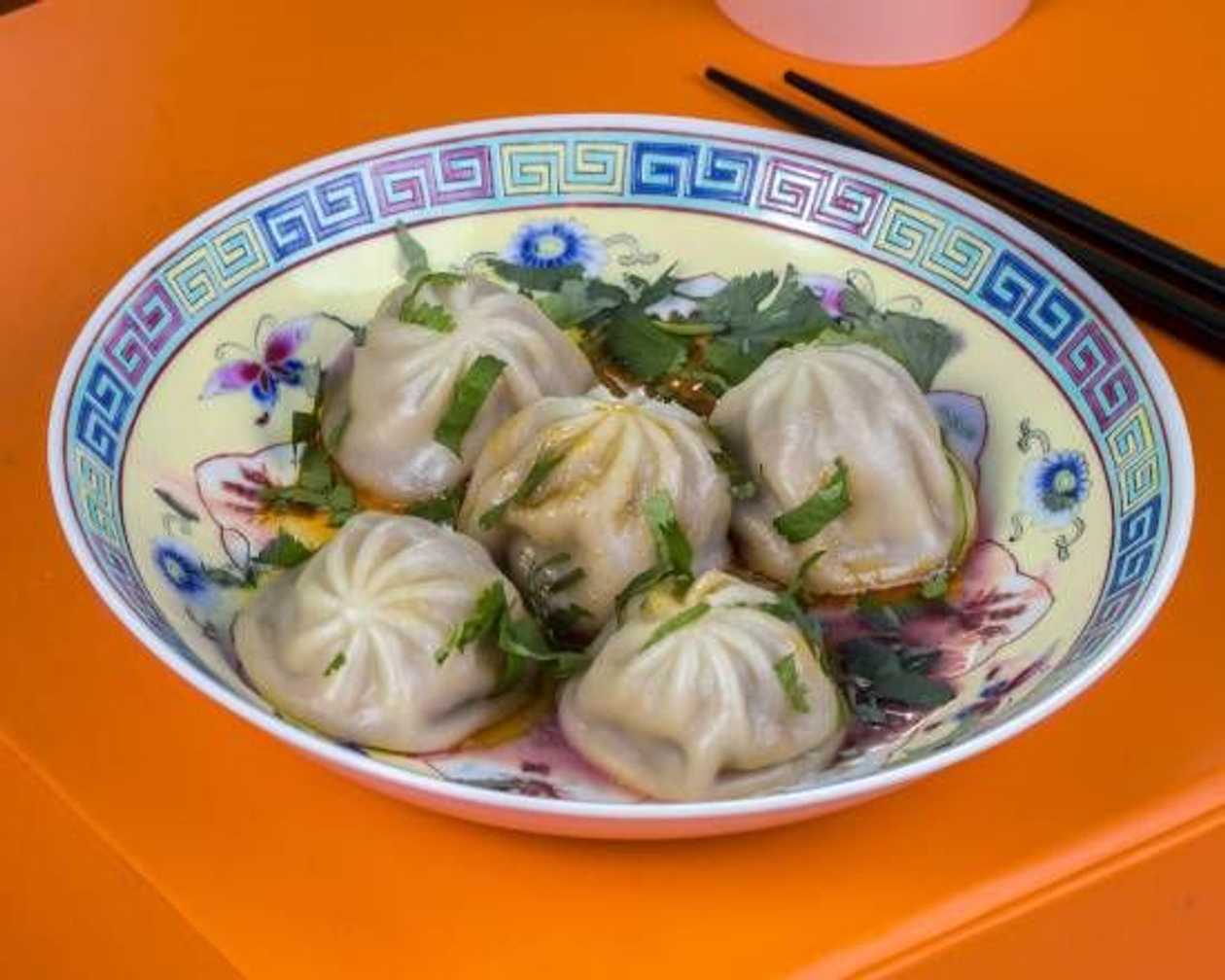 Xiao Long Bao Pork, Fresh Cilantro and Chives (8 pcs)