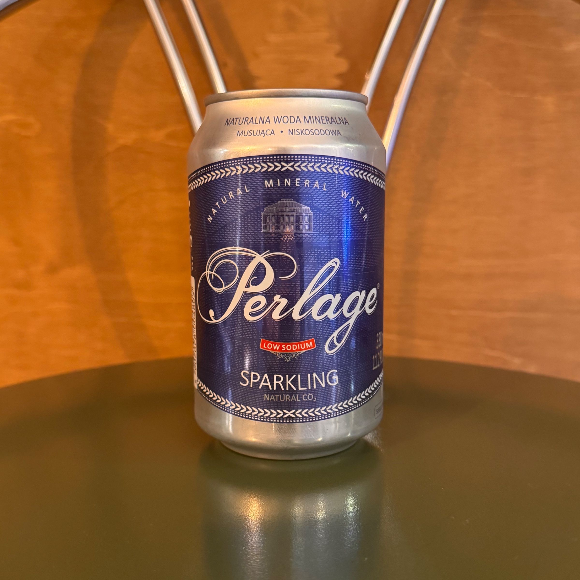 Perlage, woda gazowana 0,330