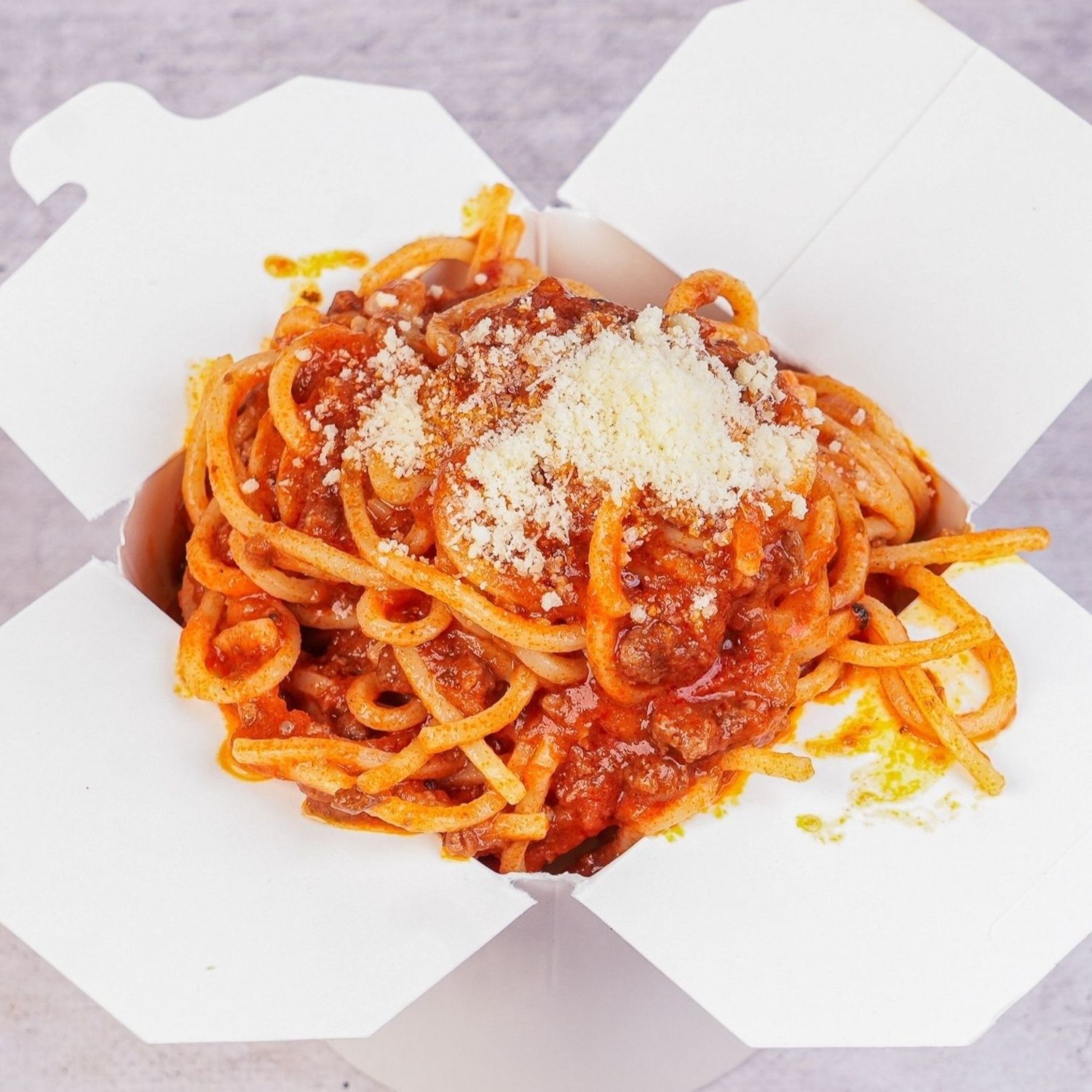 Makaron Spaghetti z Sosem Ragu alla Bolognese