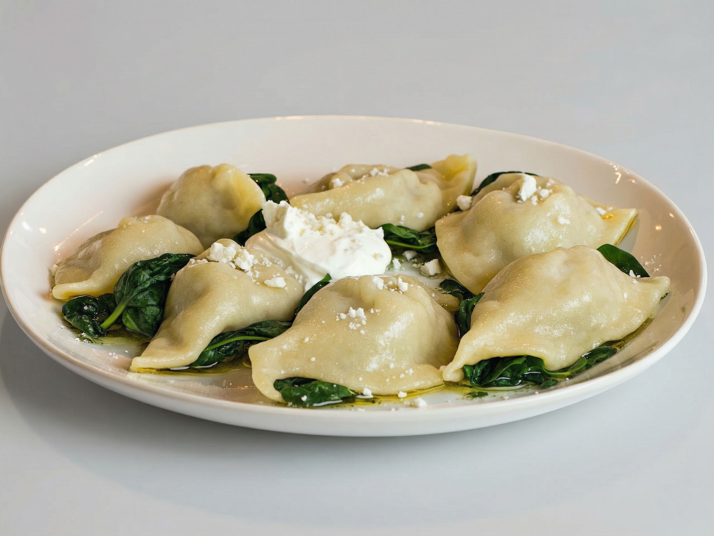Pierogi ze szpinakiem i serem feta 8szt.