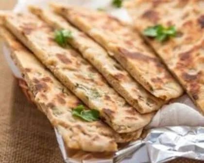 Aloo-Onion Kulcha