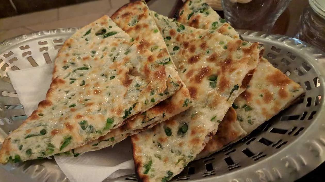 Chilli Garlic Naan
