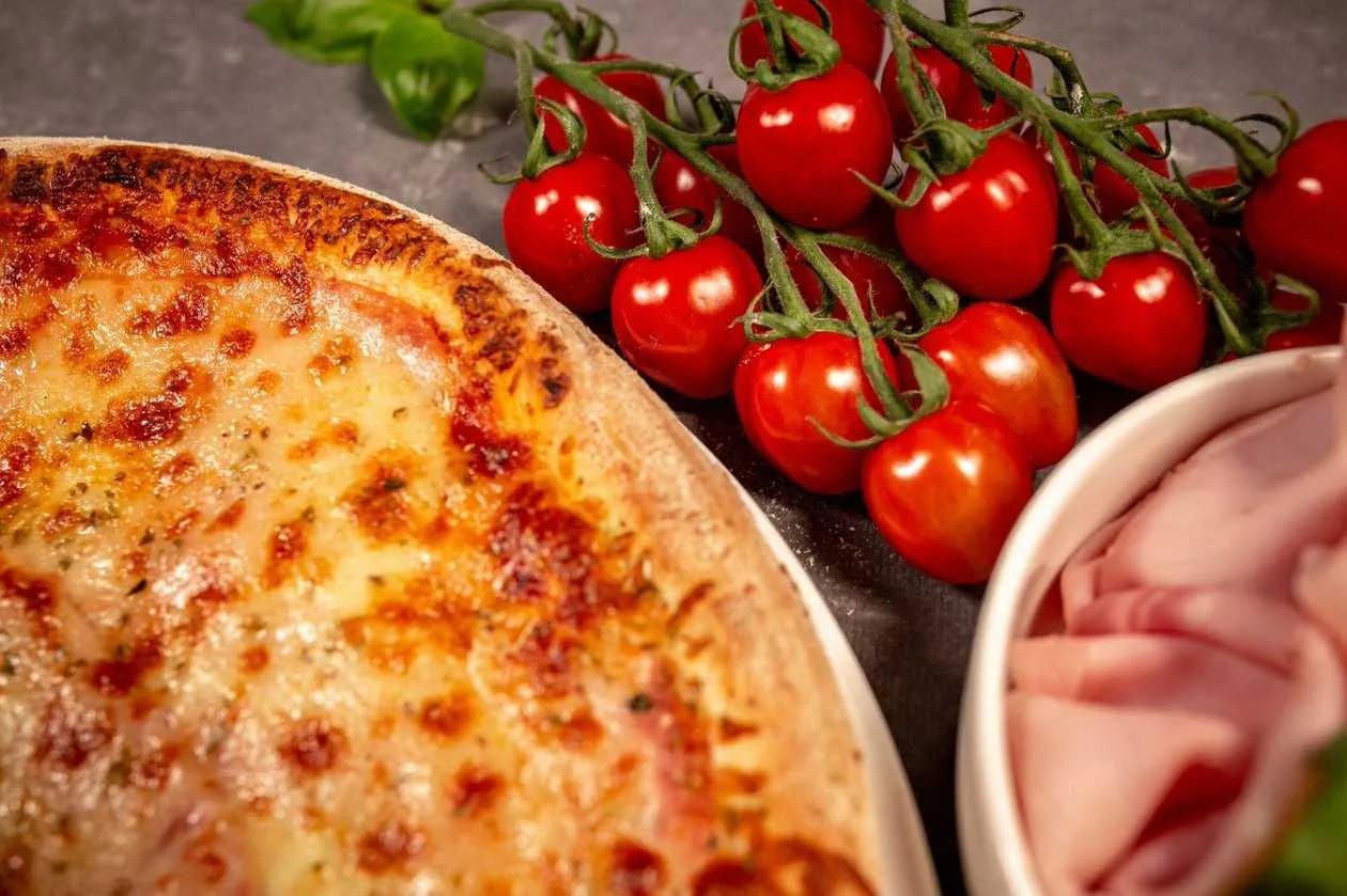 Vesuvio - Large Pizza