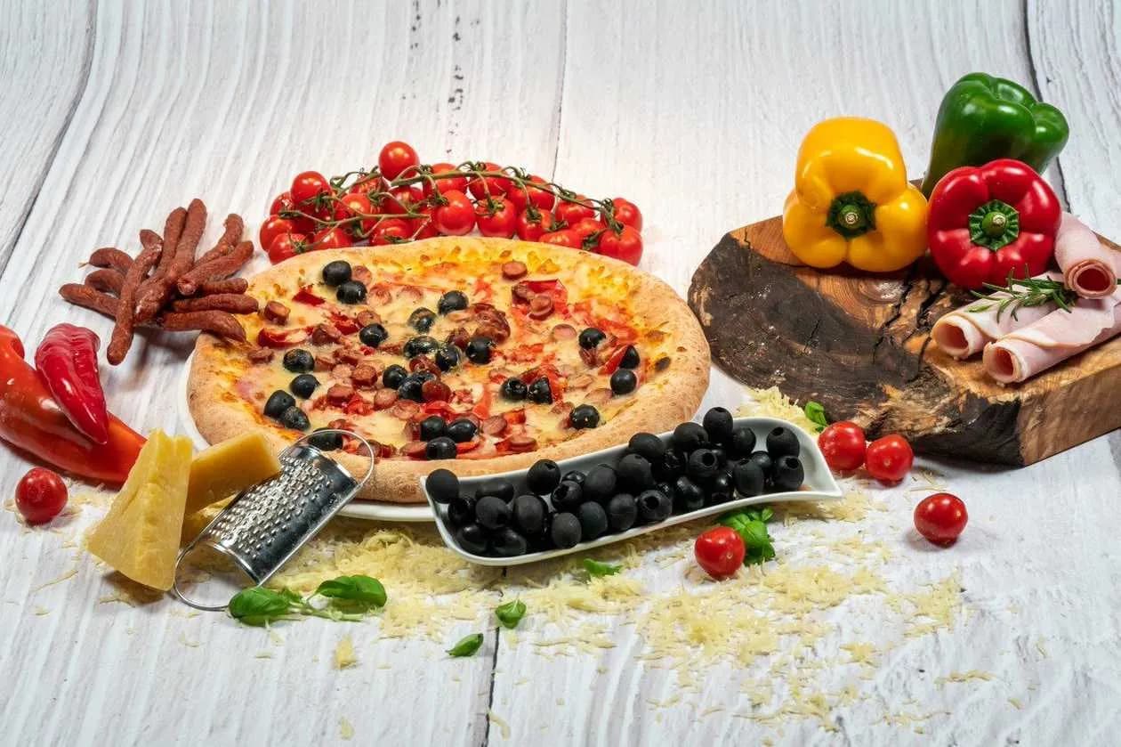 La Bella - Small Pizza