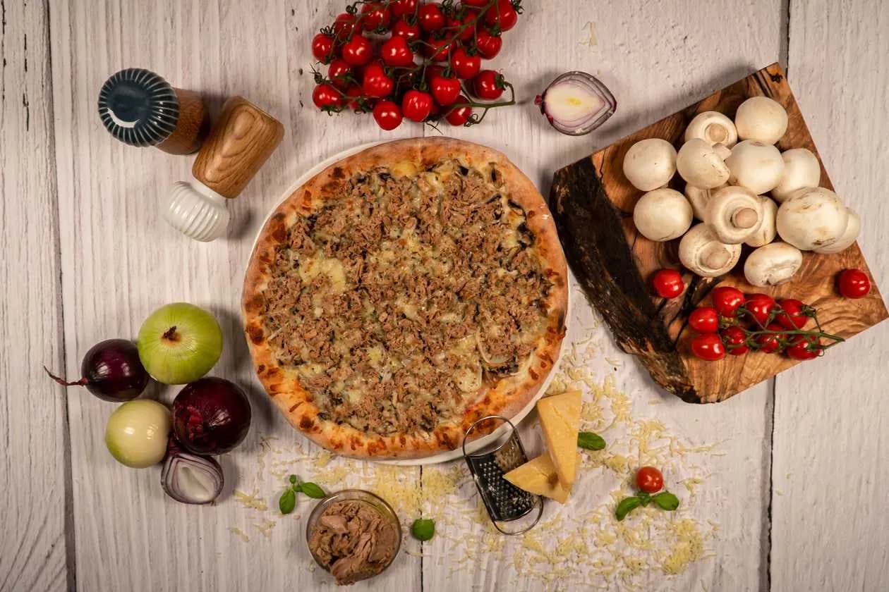 Amore - Large Pizza