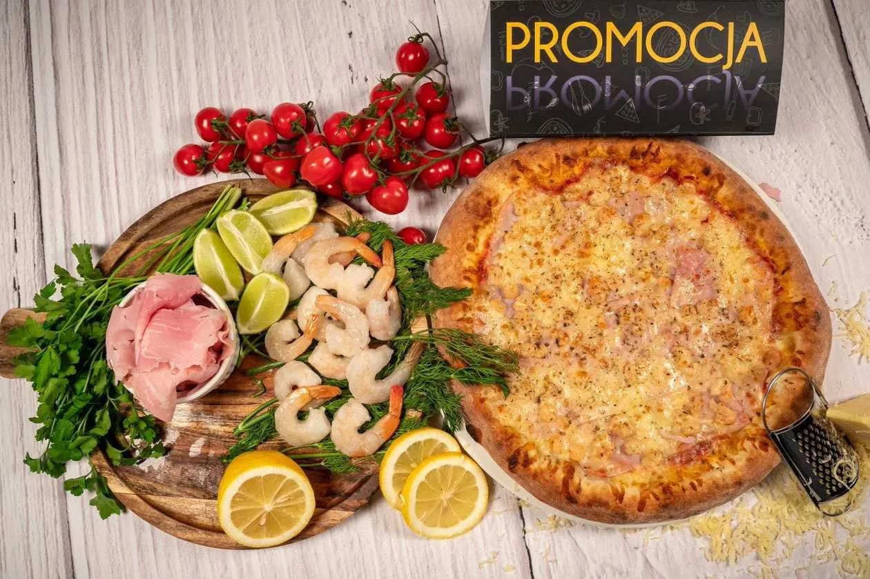 Bussola - Large Pizza