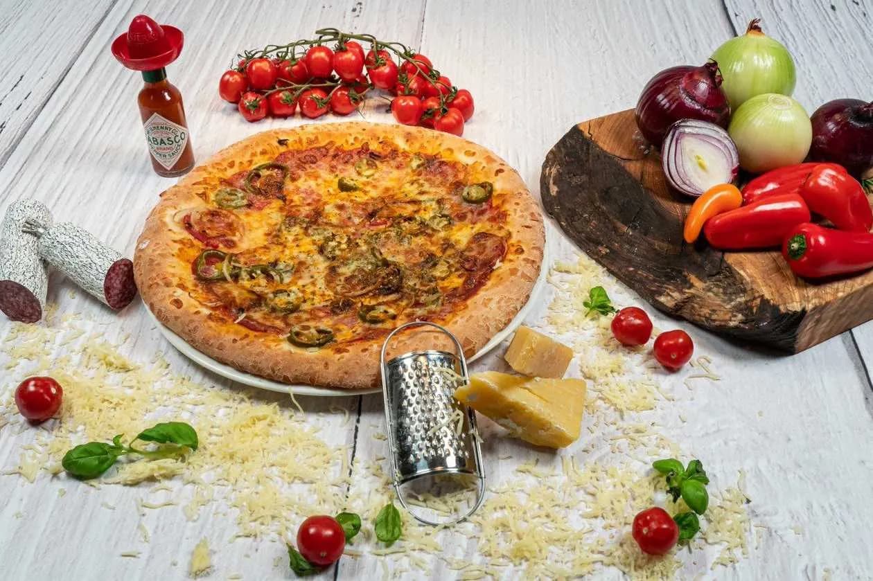 Picanteria - Large Pizza