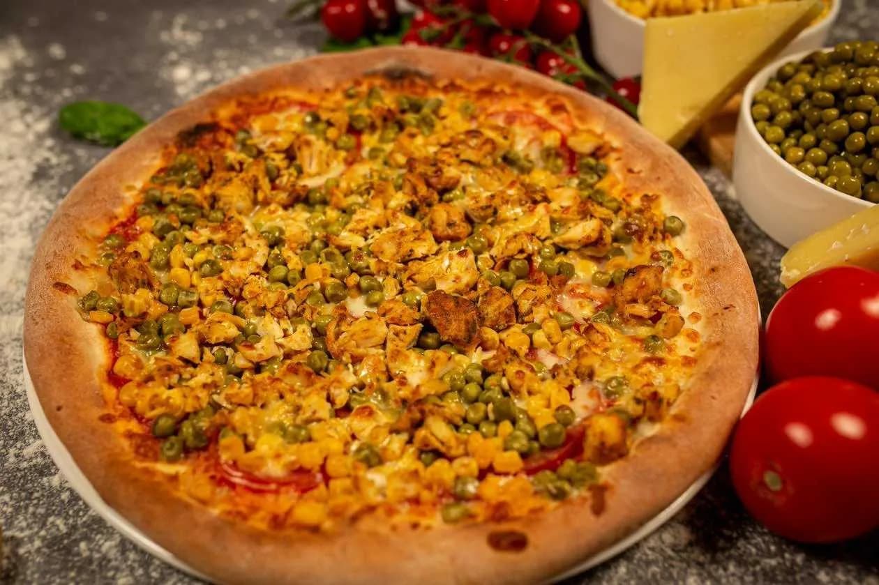Mc Chicken - Large Pizza