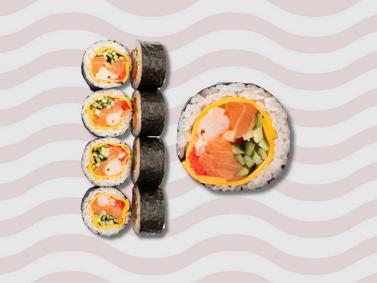 Futomaki z łososiem i serem cheddar 300g (8szt)