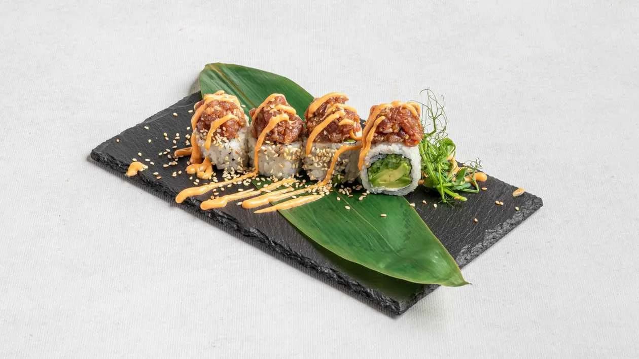 Uramaki Vulcano with Tuna Tartare
