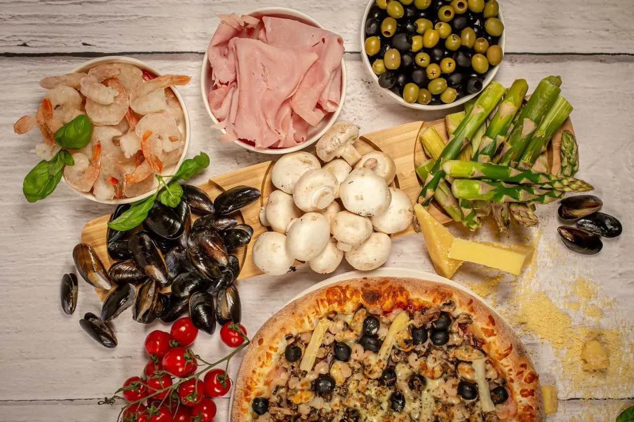 Quatro Stagioni - Large Pizza