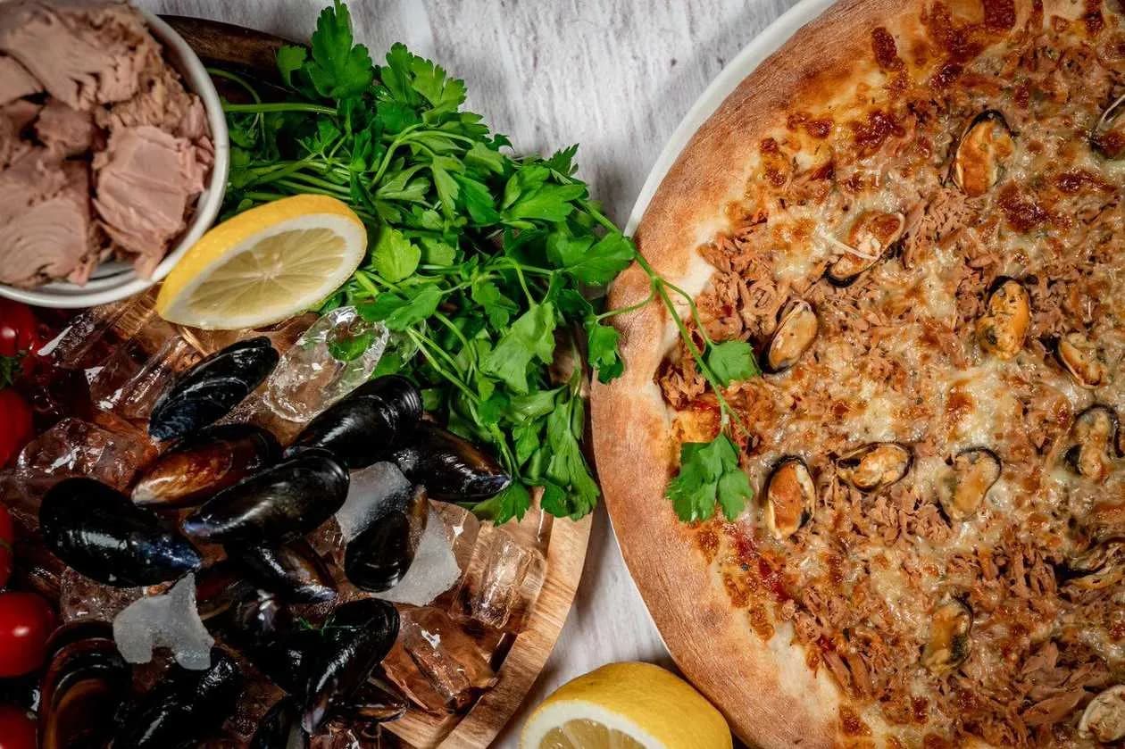 Sorrento - Large Pizza