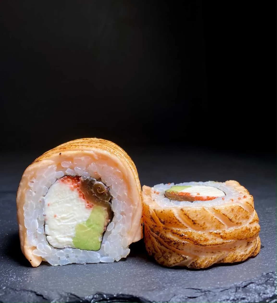 Rolka Philadelphia Sake Grill (8 sztuk)