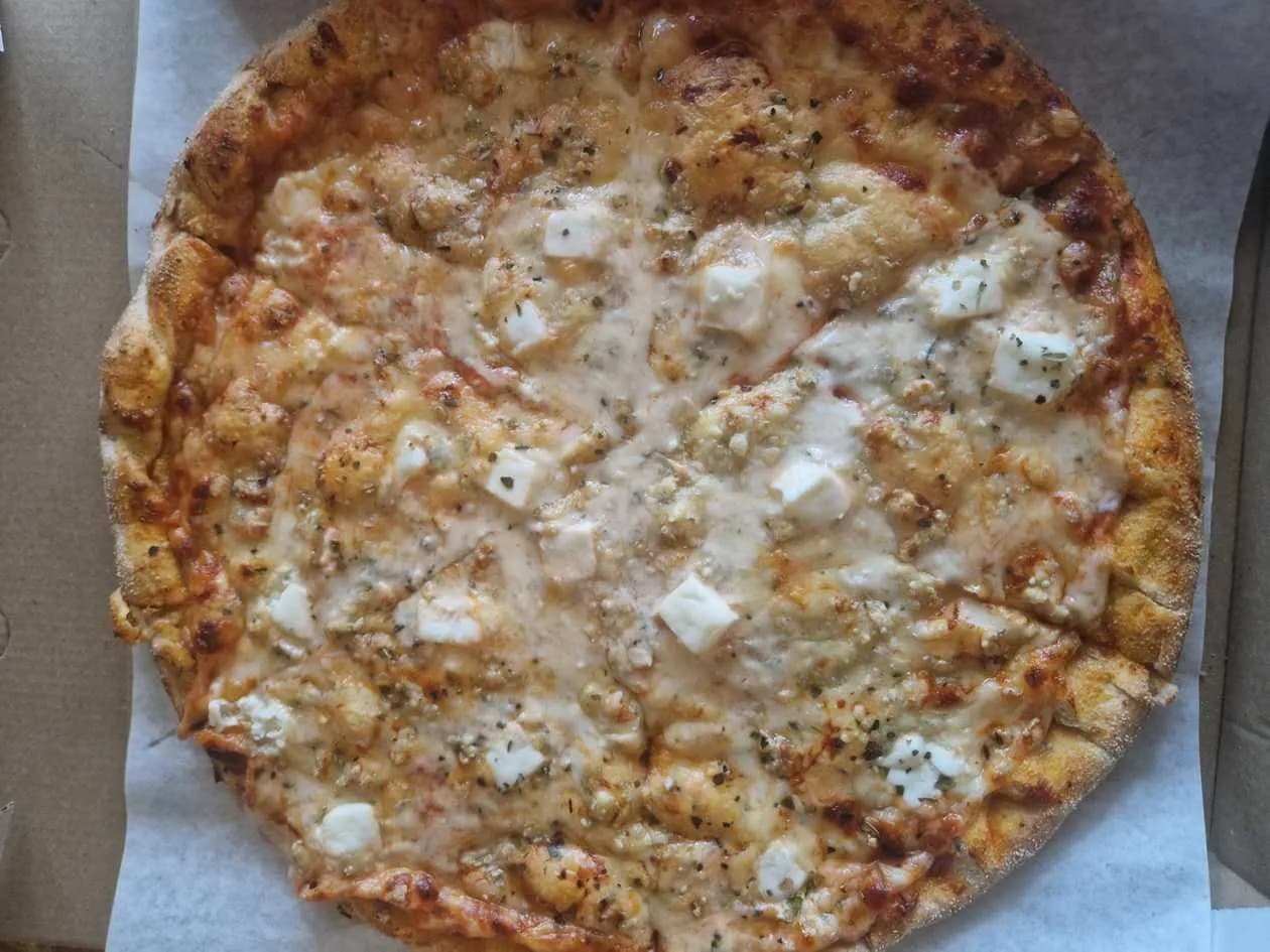 Pizza Four Cheese 30 cm