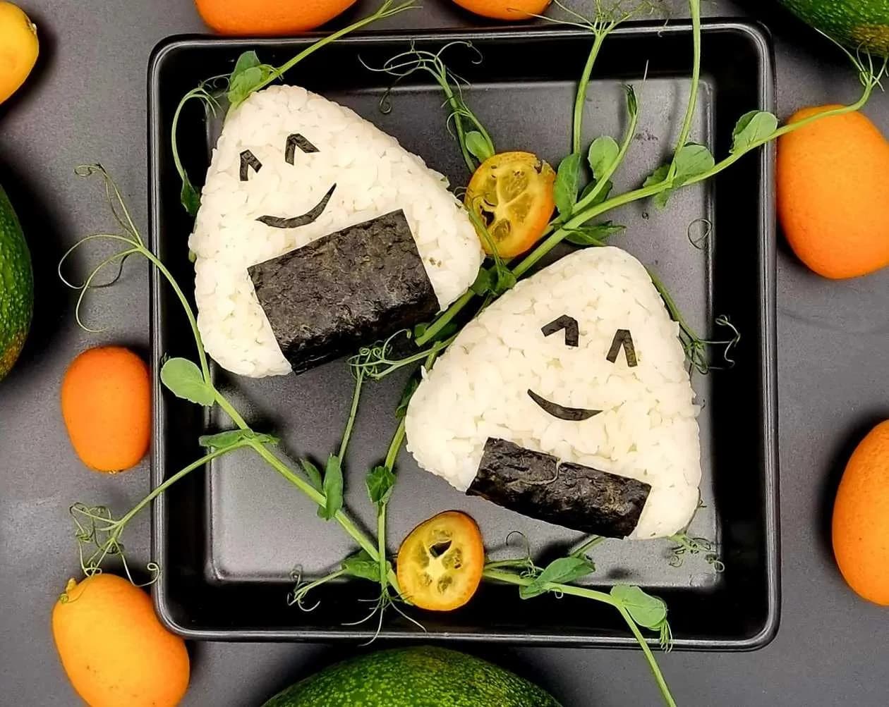Onigiri with Roasted Salmon