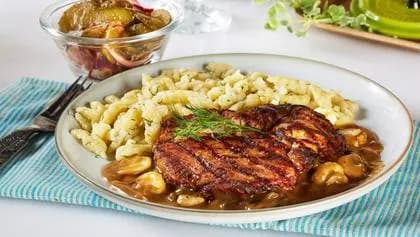 Chuck Steak with Green Pepper Sauce