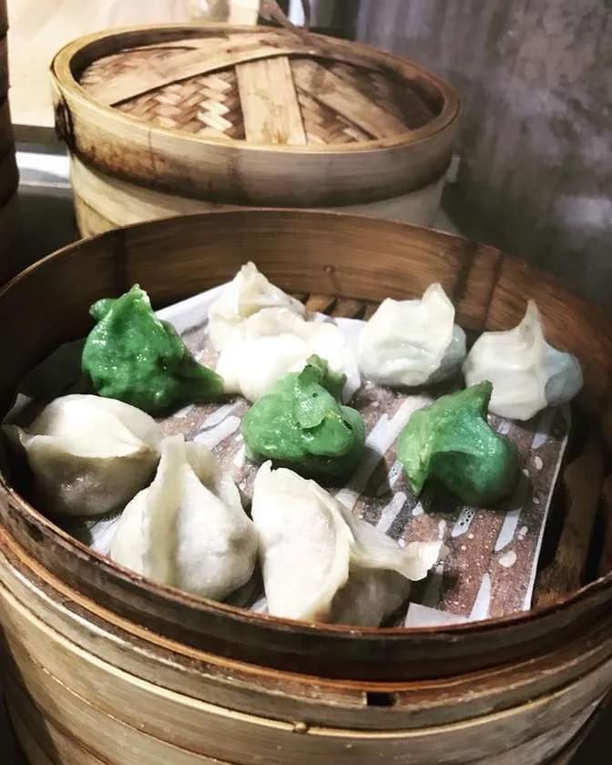 Jiaozi with Spinach and Cheese