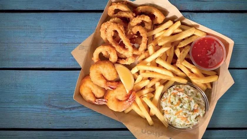 Seafood&chips z owocami morza