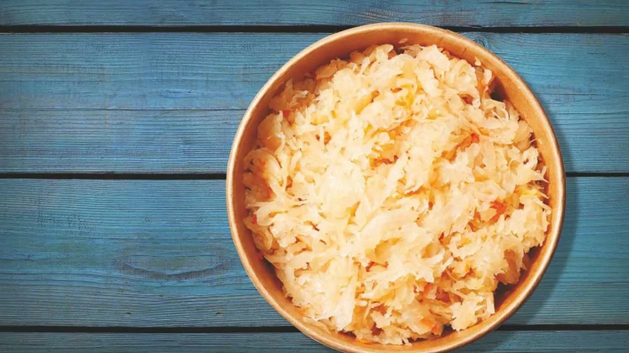 Surówka z kwaszonej kapusty (230g) - miseczka