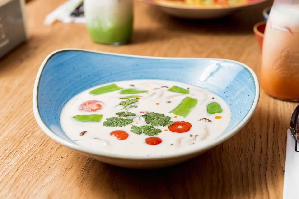 Coconut Milk, Lemongrass and Galangal Soup with Chicken, Mushrooms and Coriander