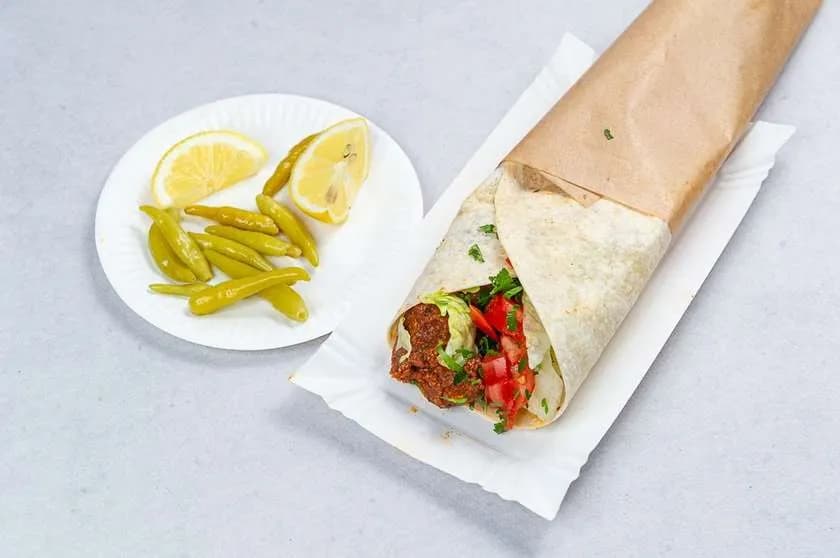 Çiğ Köfte in Tortilla