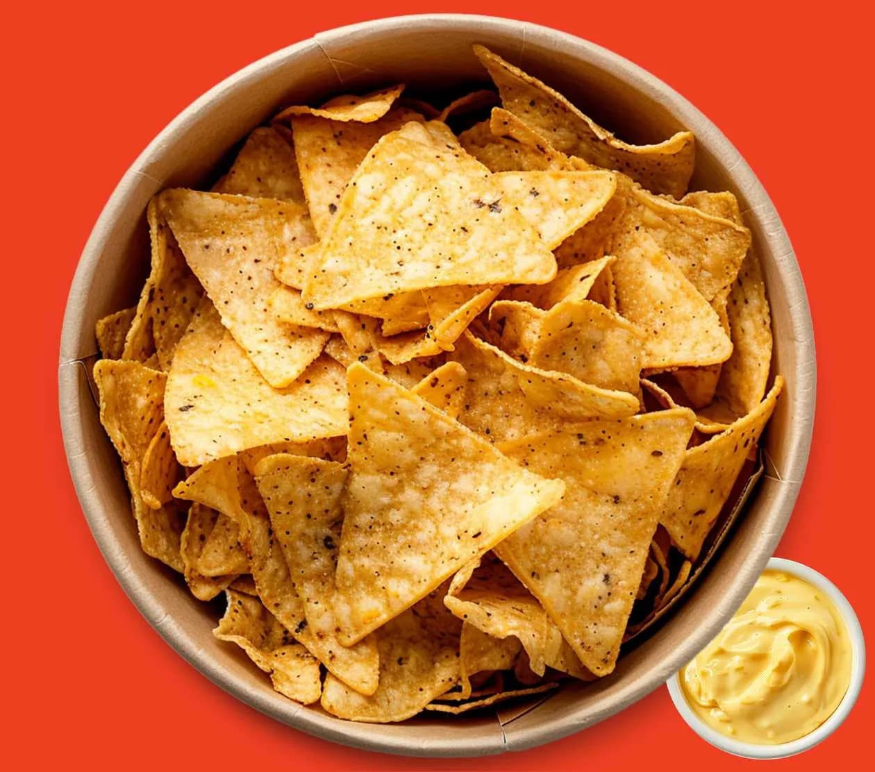 NACHOSY + DIP SEROWY