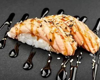 Nigiri Grilled Salmon 2 pcs.