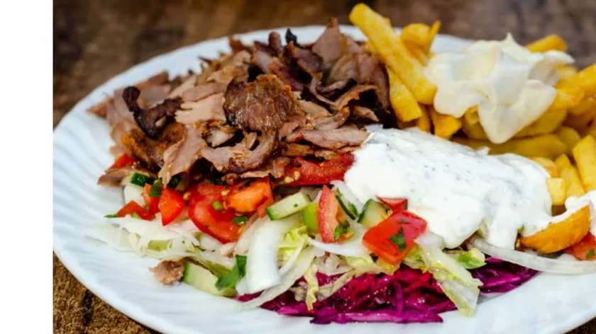 Danie na talerzu samo mięso - Małe