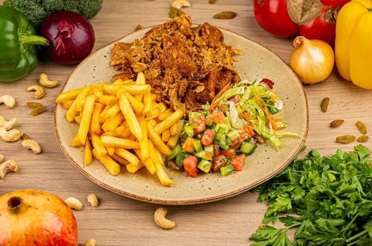 Vegan Kebab Plate, Fries