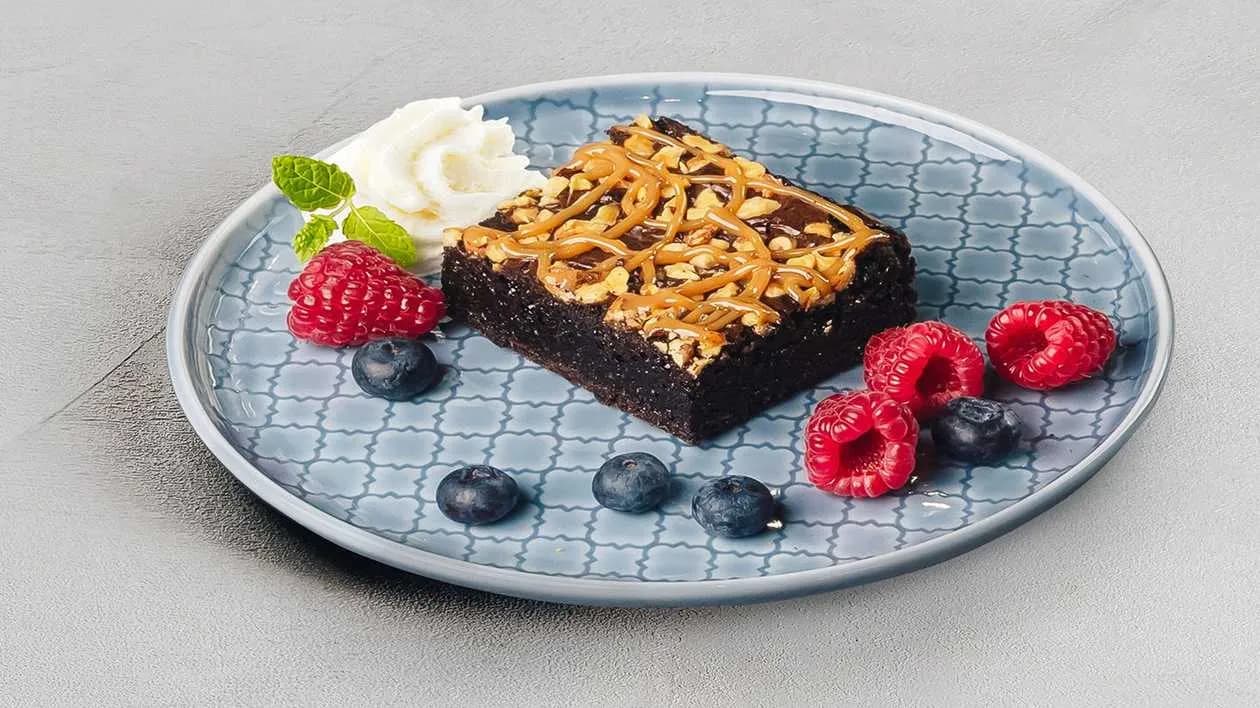Brownie with Fruits