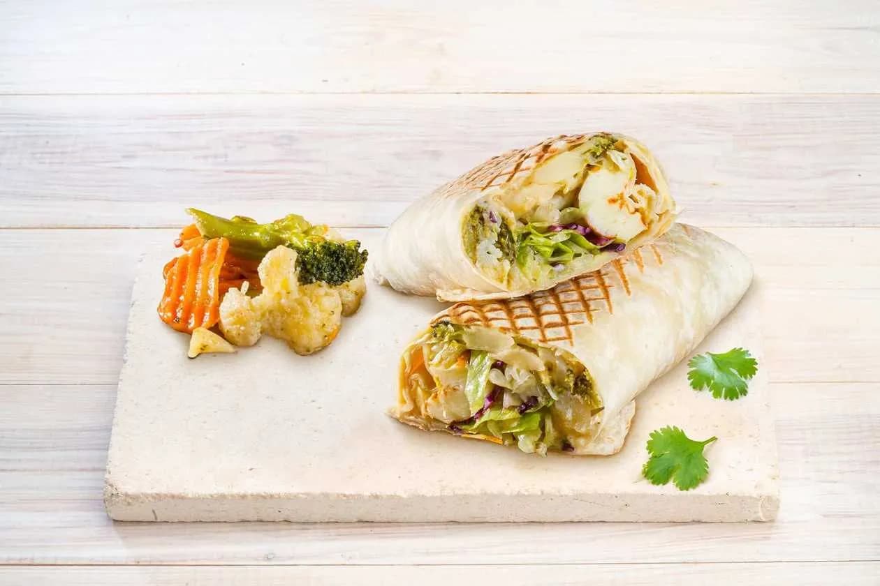 Roll Vegetable Hummus