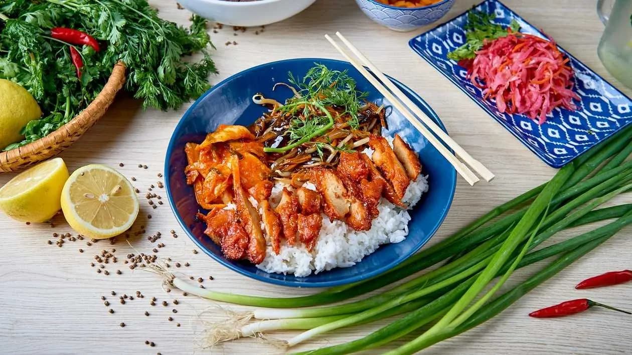 Rice with charsiu bbq (seitan), kimchi and sprouts with mun mushrooms with rice and salad