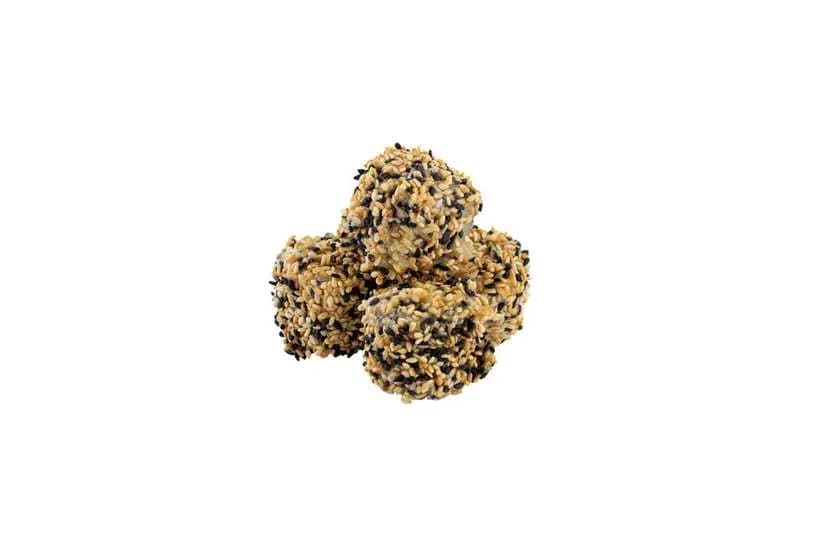 Sake Sesame Ball (8szt.)