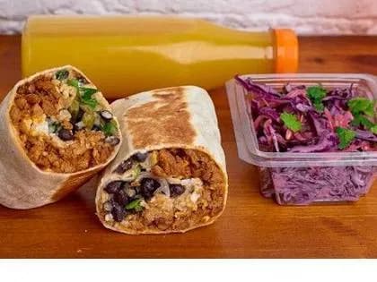 Burrito Al Pastor coleslaw i lemoniada