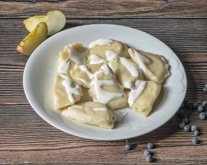 Dumplings with Sweet Cheese and Cinnamon