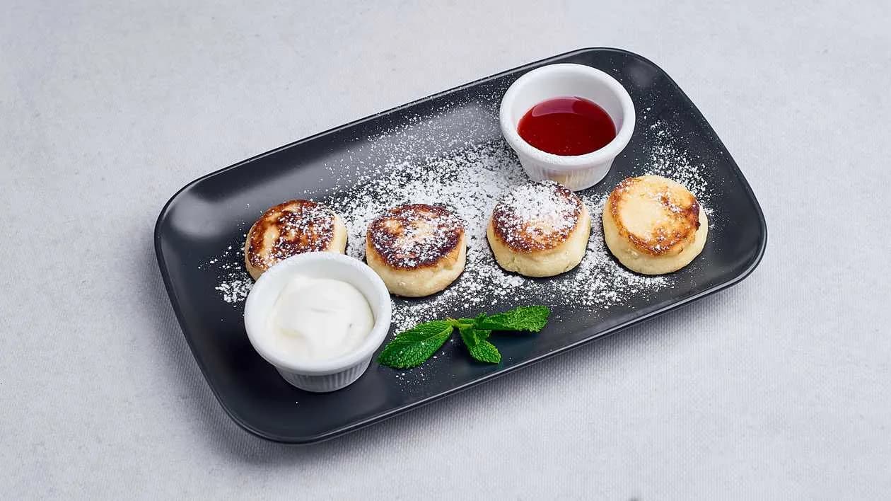 Cheesecake with Strawberry Sauce