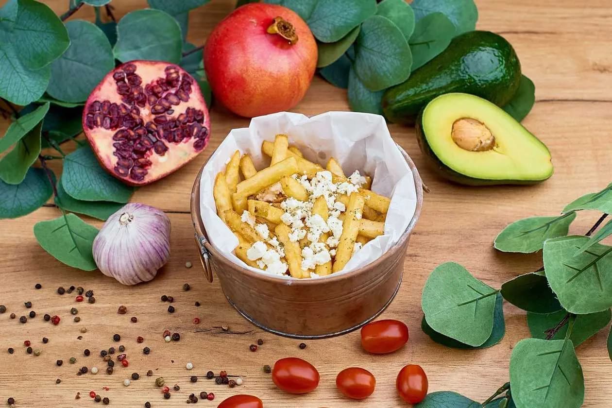 Frytki z oregano i serem feta