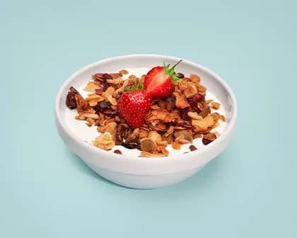 Granola z jogurtem