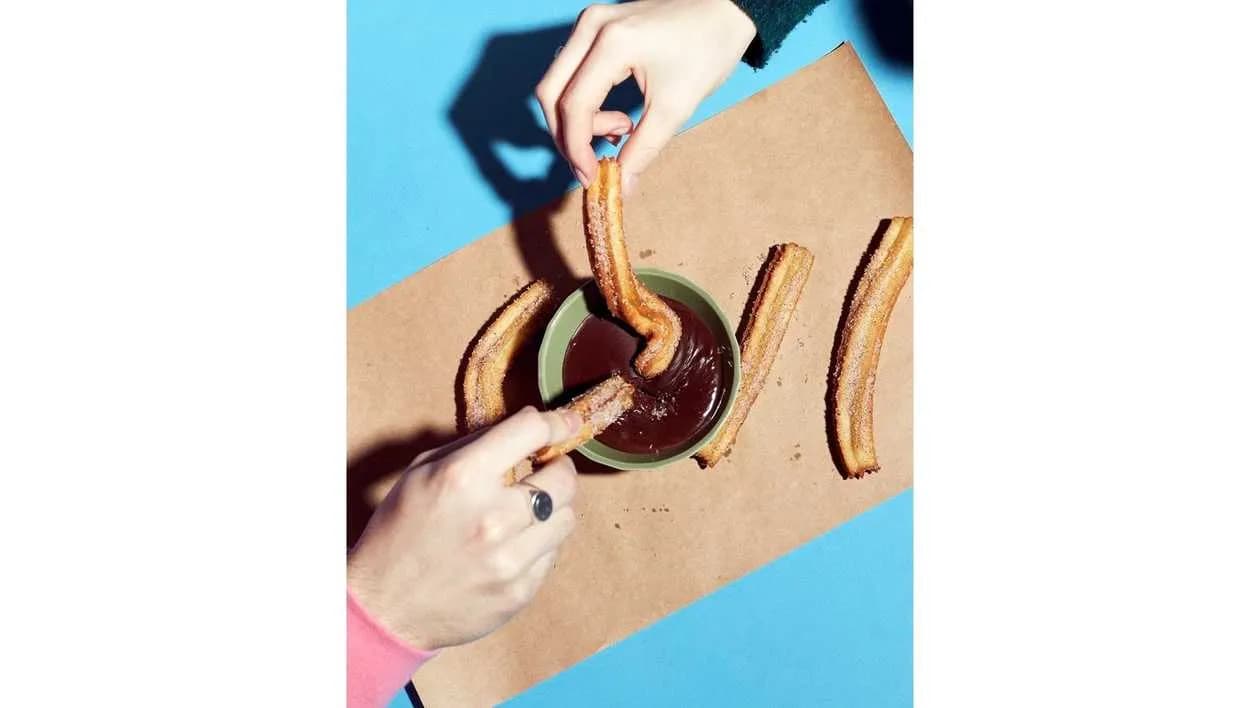 Churros con Chocolate
