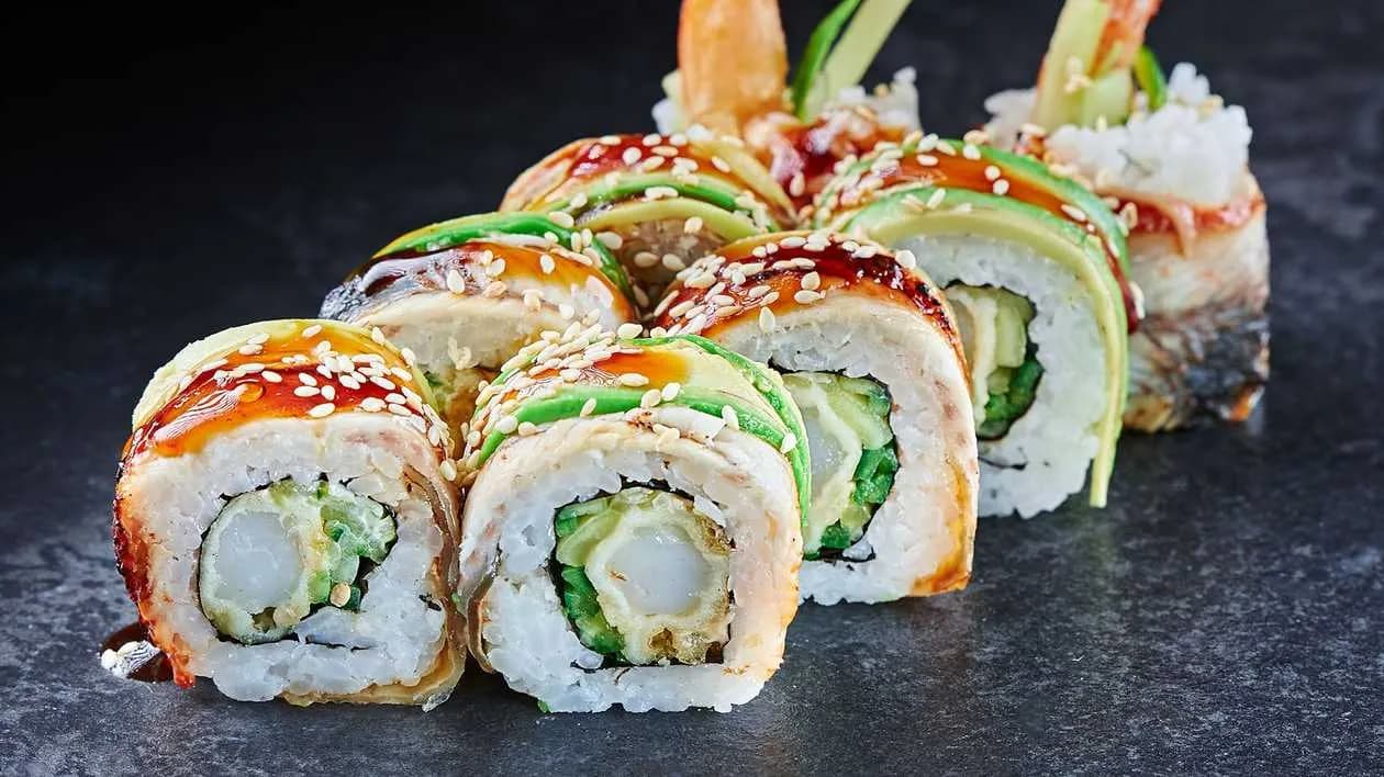 Dragon - golden california maki