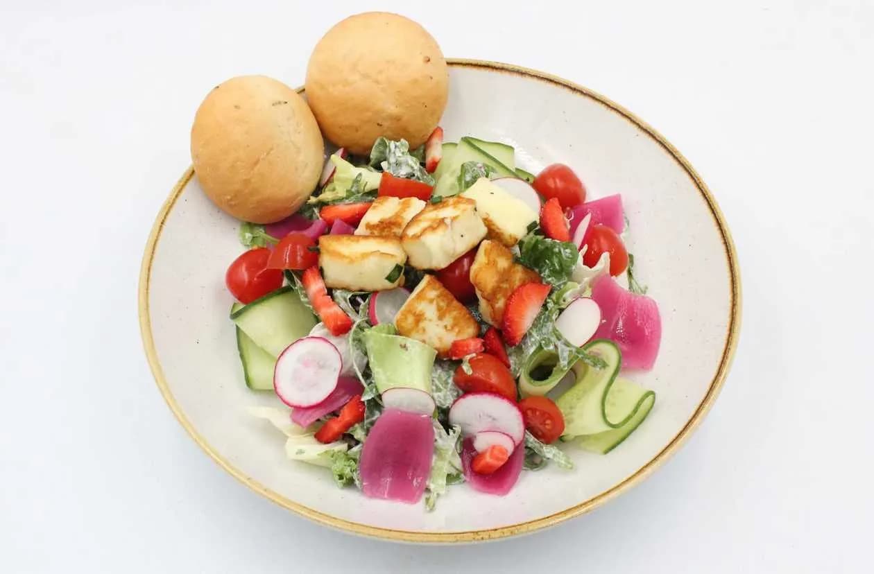 Grilled Halloumi with dressing