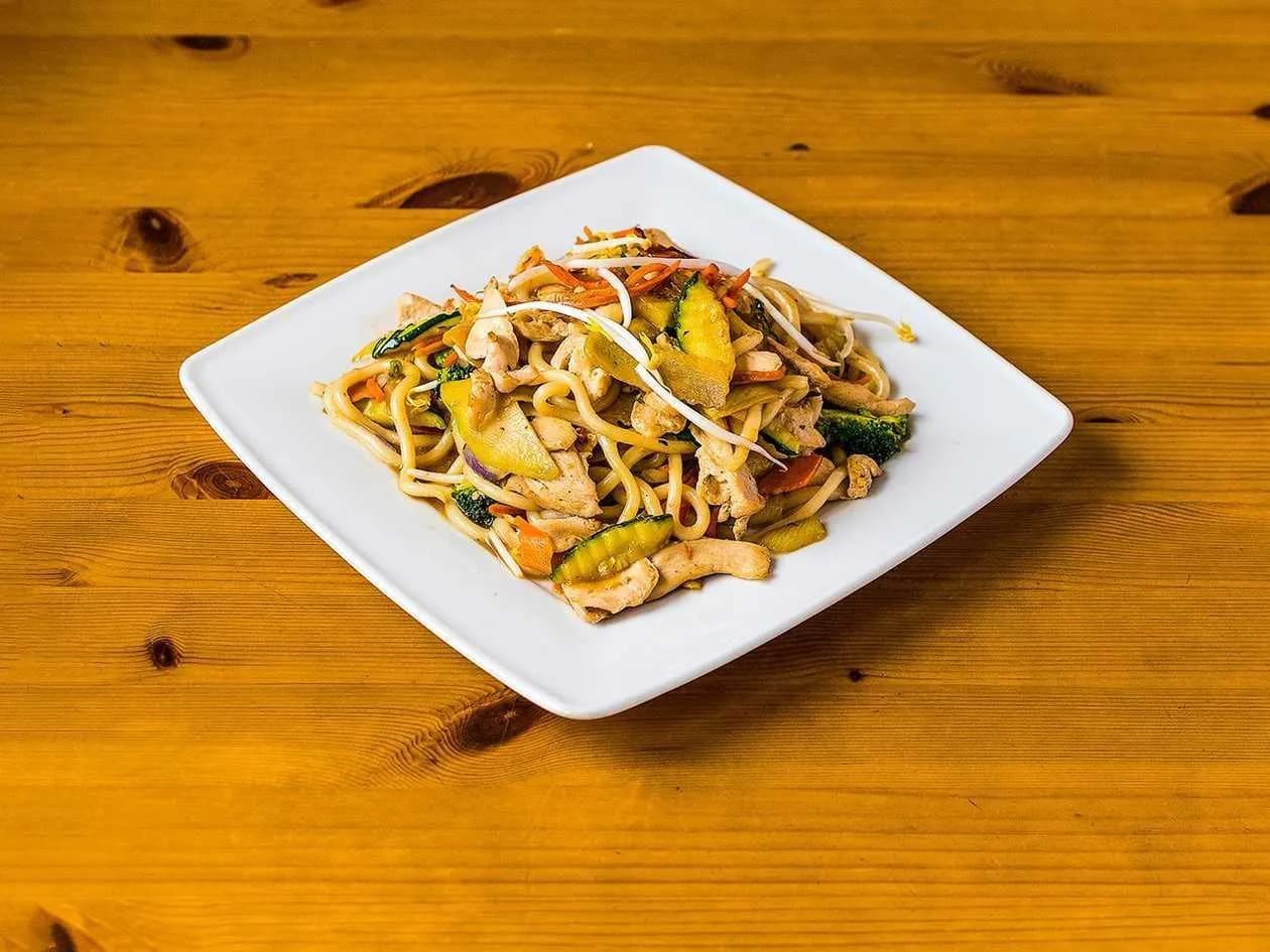 Wheat Noodles with Vegetables