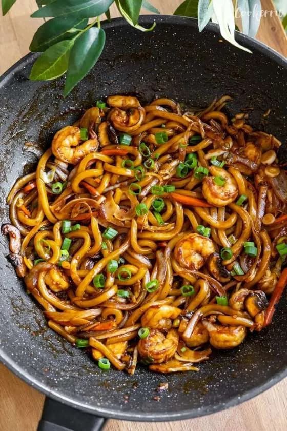 Wheat Noodles with Shrimps