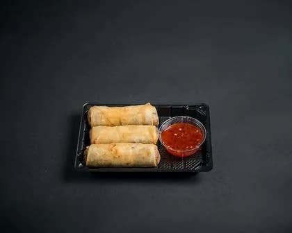 Spring rolls with chicken