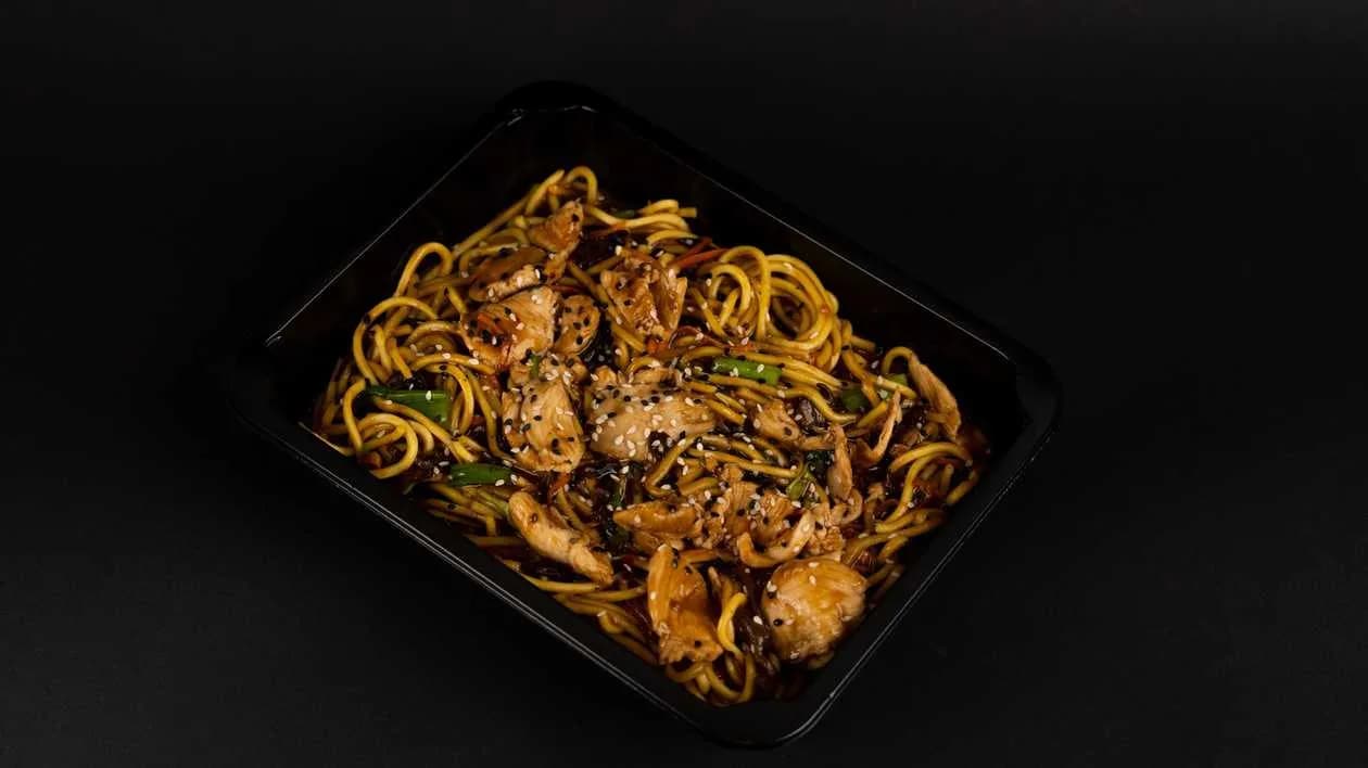 Bami Pad with chicken