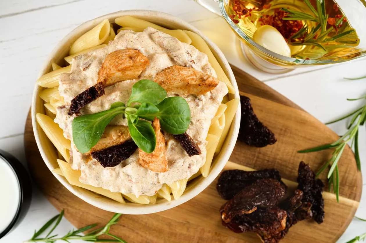 Pomodoro con Pollo Pasta