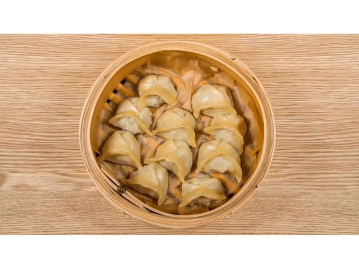 Dim-Sum z kurczakiem i kolendrą